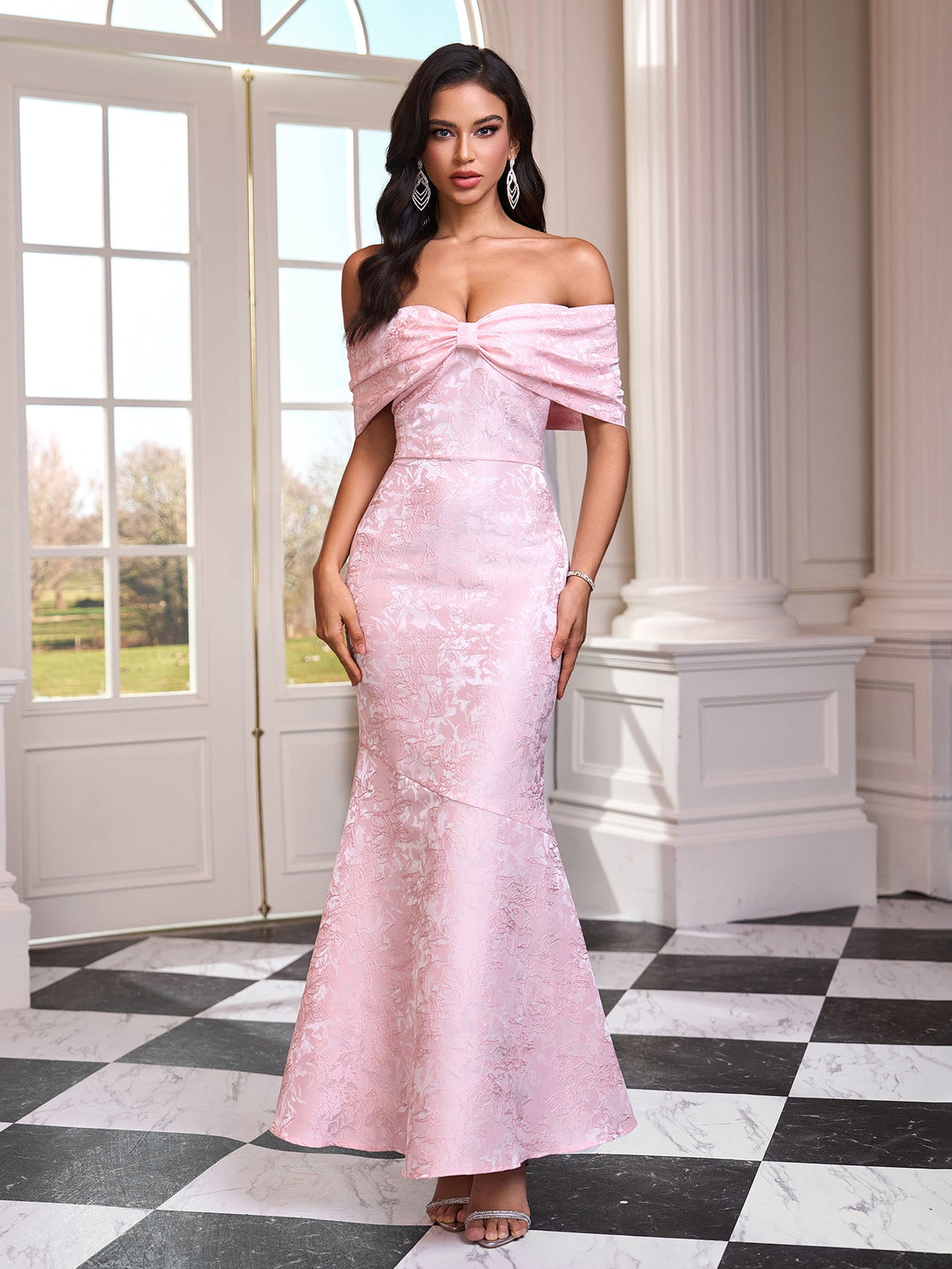 Long Jacquard Off-Shoulder Dress for an Elegant and Sophisticated Look