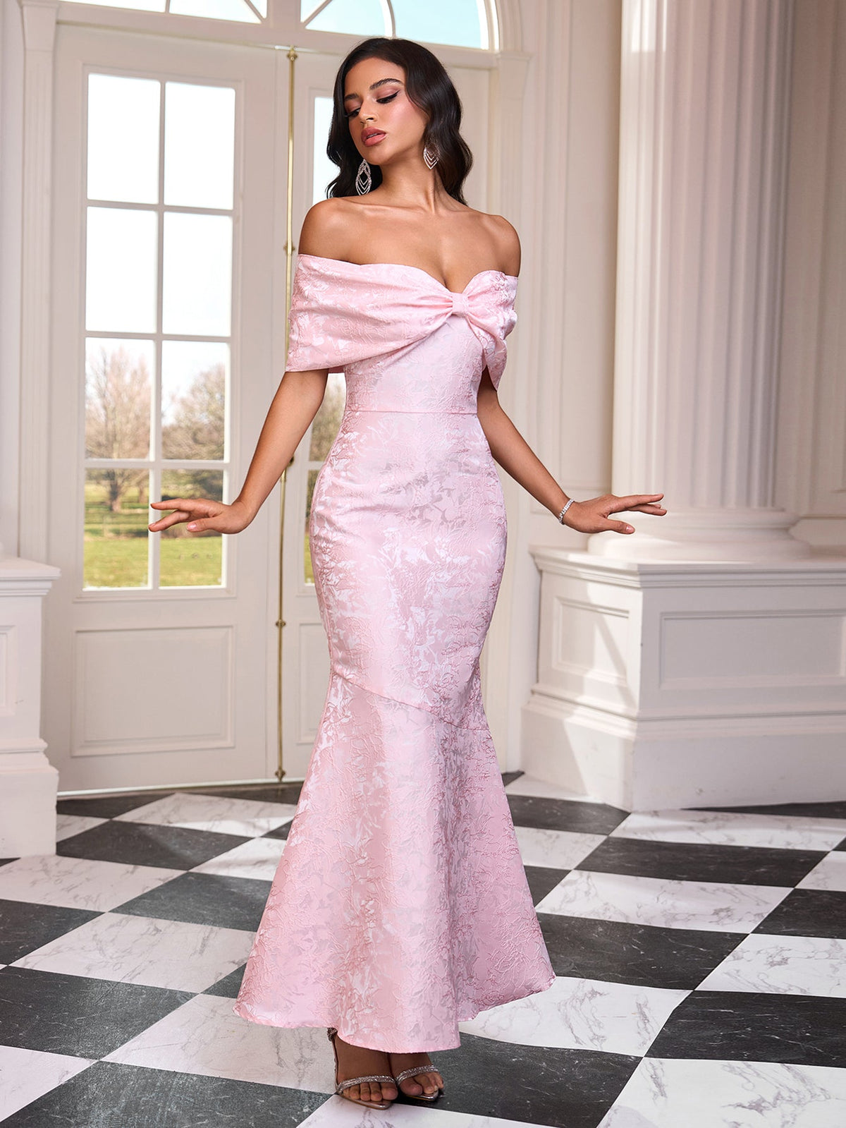 Long Jacquard Off-Shoulder Dress for an Elegant and Sophisticated Look