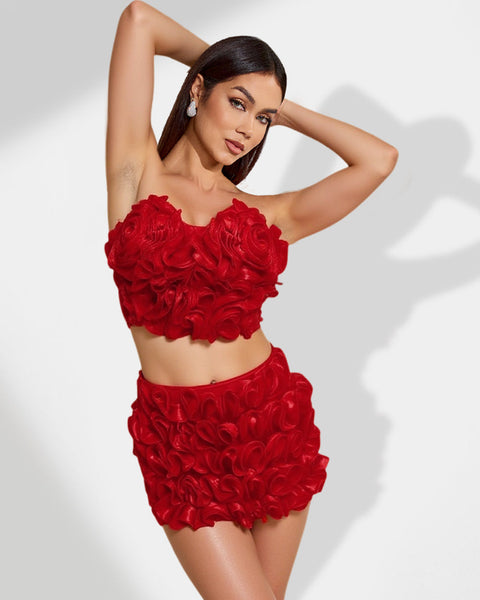 Heart-shaped bandage set with floral patterns