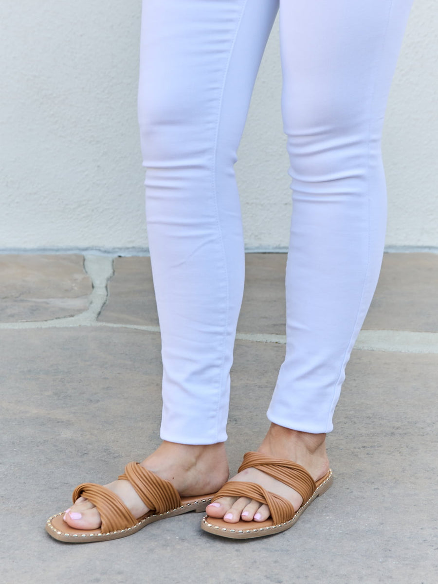 Qupid Summertime Fine Double Strap Twist Sandals - Opulent Empire