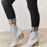 02295bf2cfe8485aa3e10cc63606b238-Max