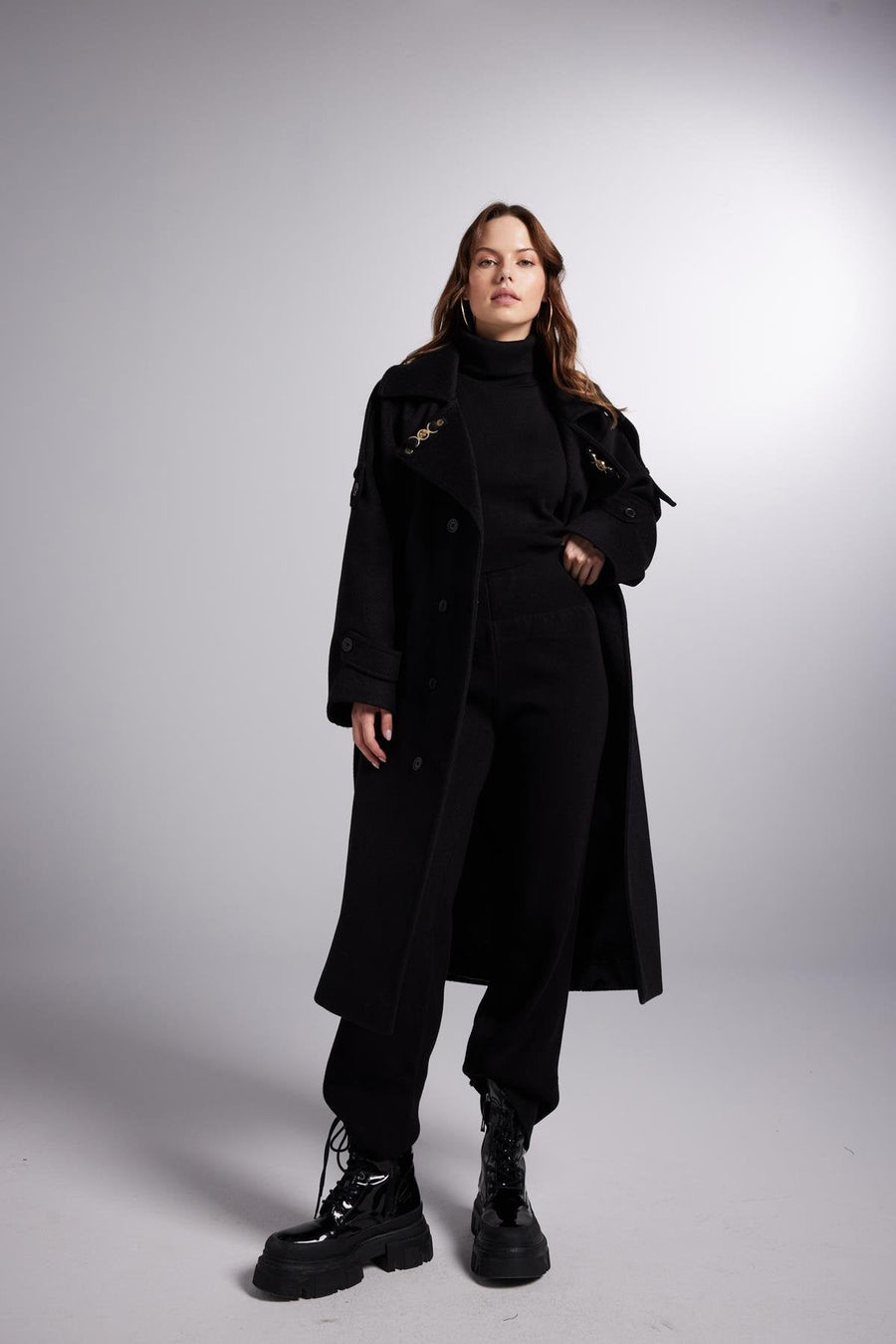 Tahlia Rivière — Accessorized Wool Blended Cashmere Maxi Woody Black Coat