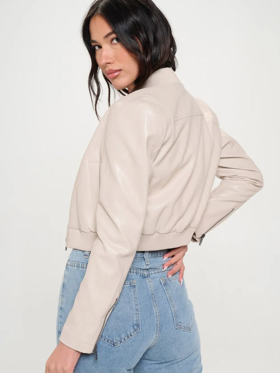 058649e2-bf75-43ba-9ea3-34bb7edcb7b7-Max