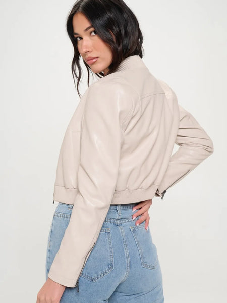 058649e2-bf75-43ba-9ea3-34bb7edcb7b7-Max