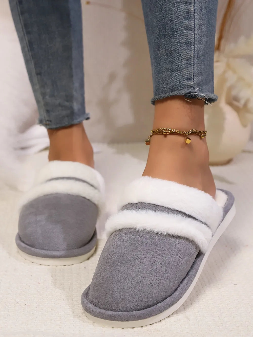 Jules Allegra — Contrast Faux Fur Round Toe Slippers Fashion Footwear, alternate view 17