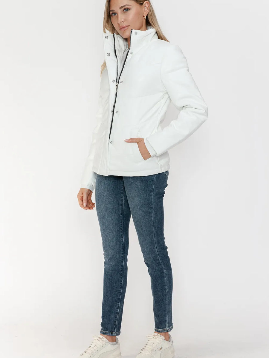 14198e50-fe86-4bd1-b03a-1c77e9f1dc8b-Max