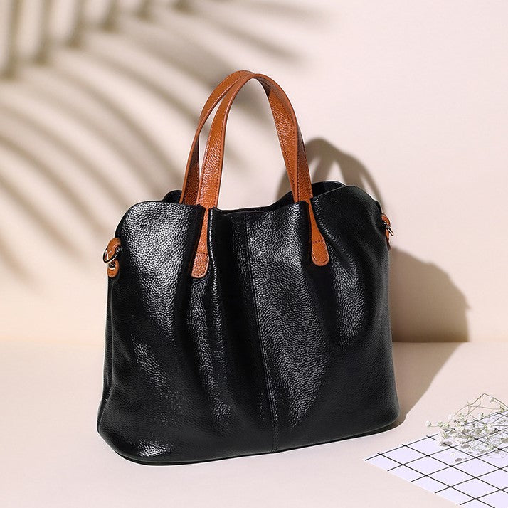 Ollie — Medium Tote Bag, alternate view 10