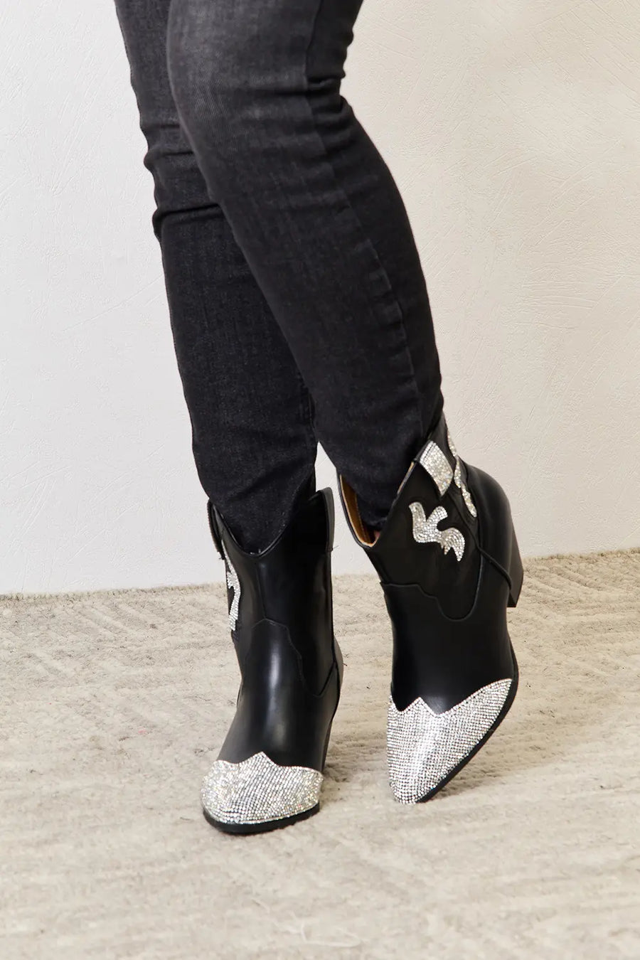 Paris Allegra — East Lion Corp Rhinestone Pointed Boots Black Fashion Footwear