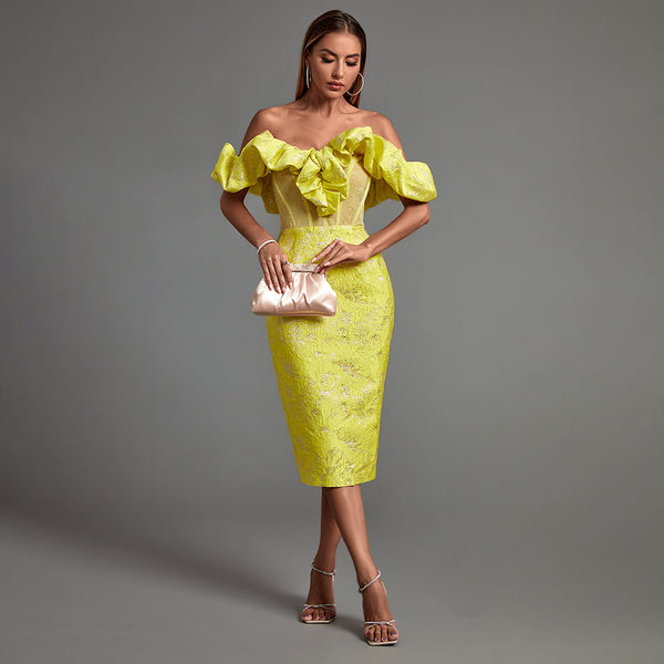 Sleeveless Midi Bodycon Dress with Pleats and Open Back for an Elegant Look