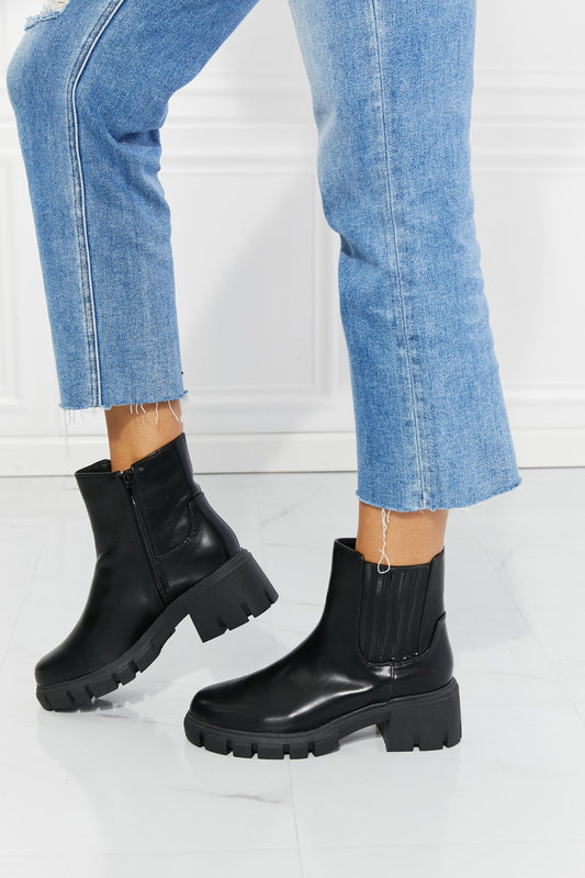 MMShoes What It Takes Lug Sole Chelsea Boots in Black - Opulent Empire