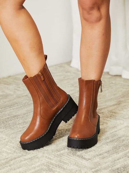 31809bebf62e4faa8d629ad5d5136c4c-Max