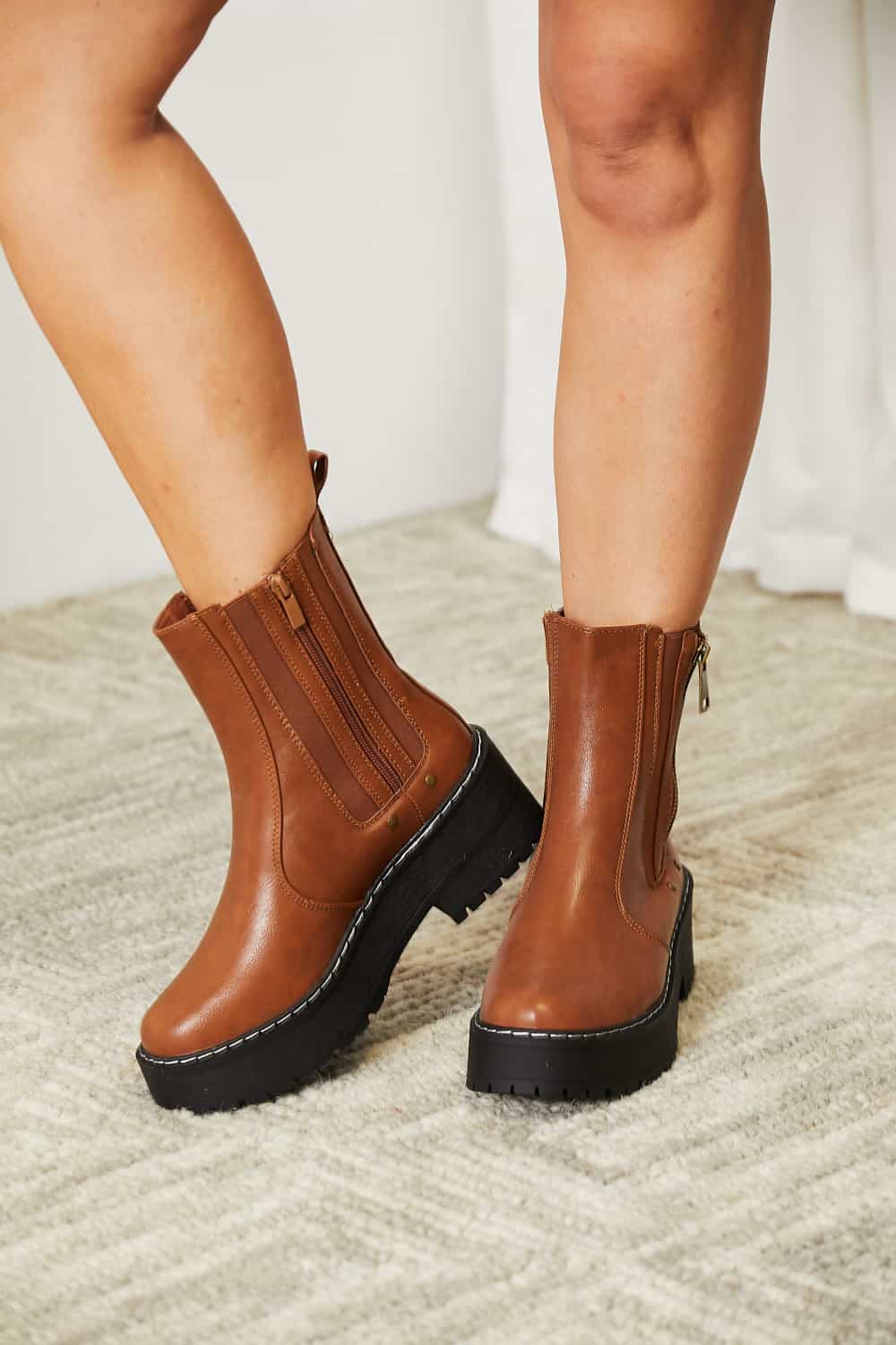 Vale Venturi — Forever Link Side Zip Platform Boots Brown Fashion Footwear, alternate view 4