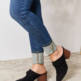 3d18be9df9ea4640be9d62281f23b65e-Max