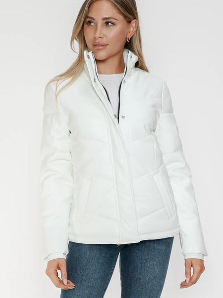 3d821284-80bb-4070-ae13-8cd4f29e5195-Max