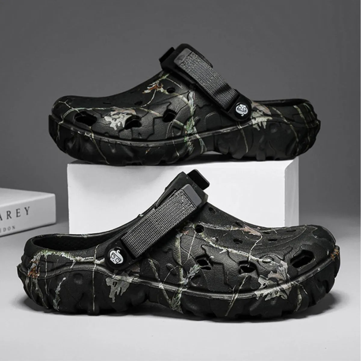 Dorian Montclair — Men's Printed Round Toe Sandals Men's Fashion Footwear, alternate view 3