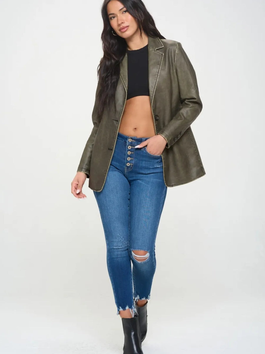 4ddb0b5e-f90f-492c-b986-df9a067847bc-Max