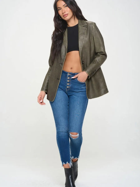 4ddb0b5e-f90f-492c-b986-df9a067847bc-Max