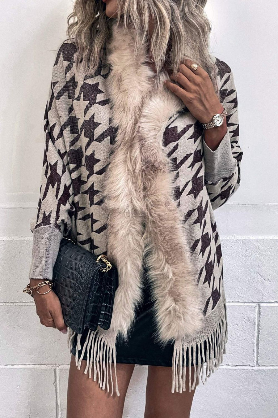Jules Versailles — Houndstooth Fringe Hem Poncho