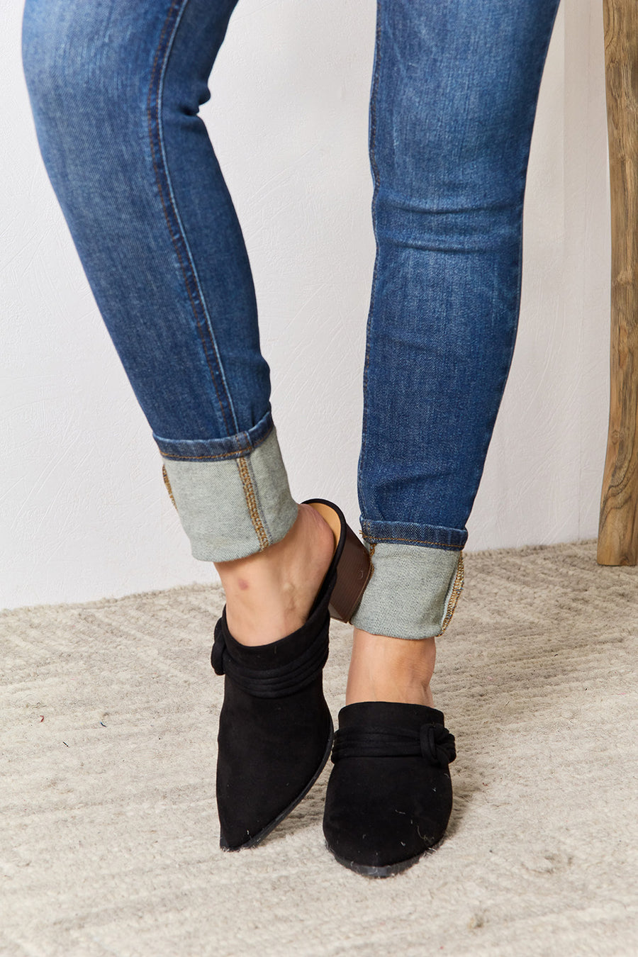 Darcy Marino — East Lion Corp Pointed-Toe Braided Trim Mules Black Fashion Footwear