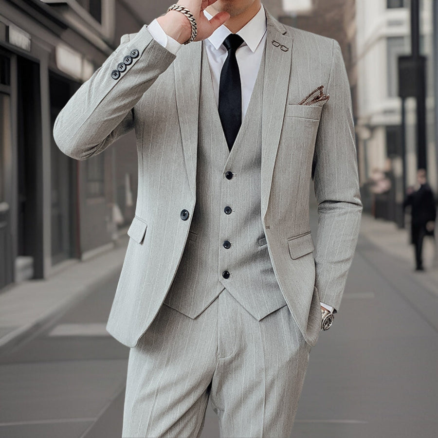 Peter™ — Luxurious 3-Piece Suit, alternate view 2
