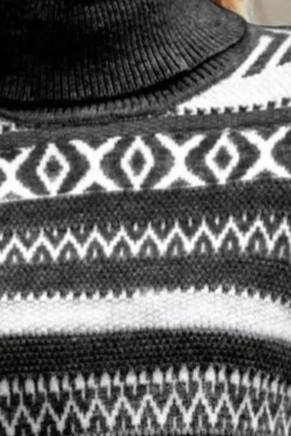 Gray Delacroix — Geometric Turtleneck Long Sleeve Sweater, alternate view 9