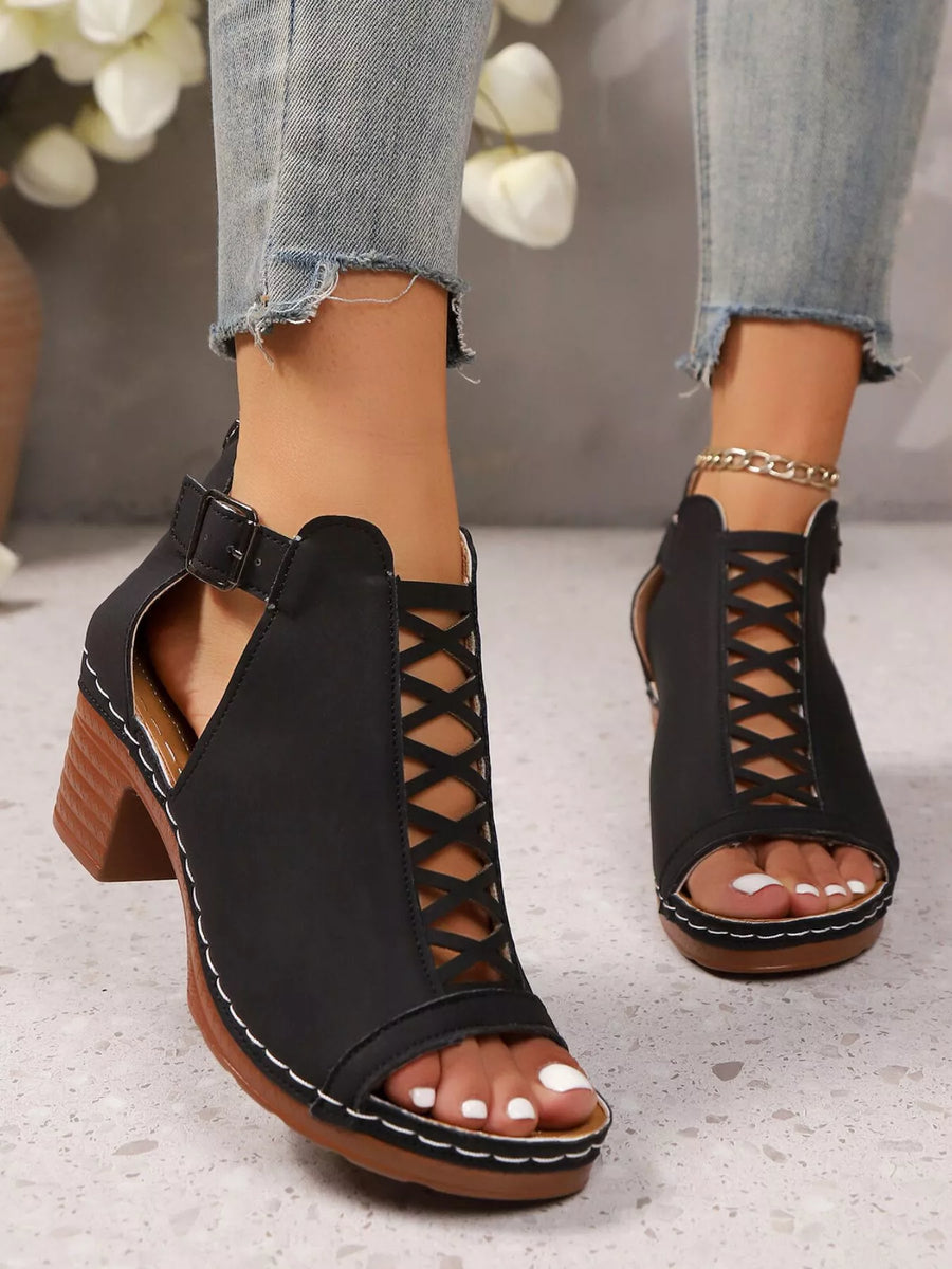 Noa Bellini — Crisscross Peep Toe Block Heels Sandals Fashion Footwear