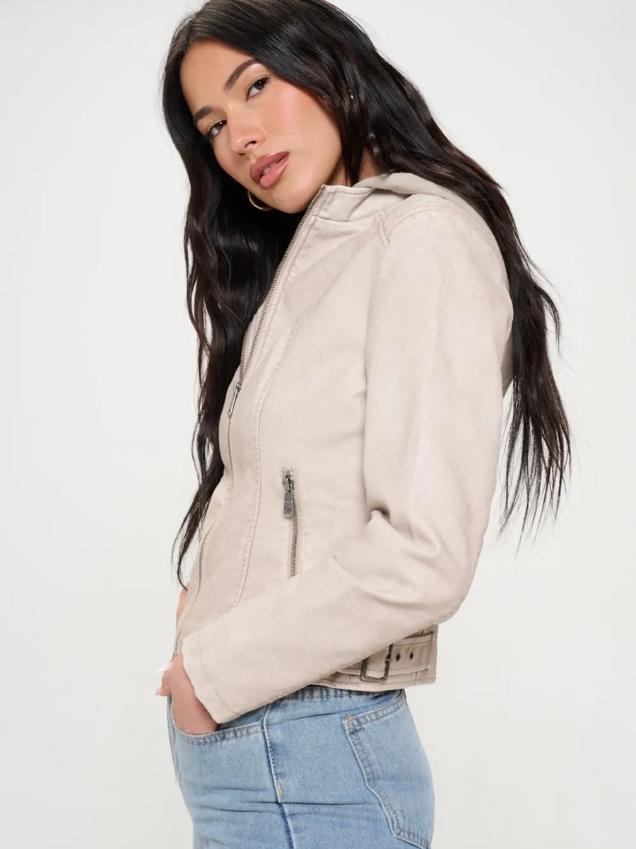 62b05949-27cb-4519-95ad-2e8030fe9cf8-Max