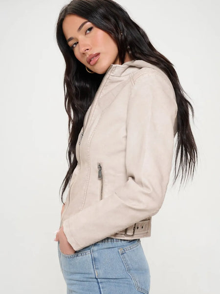 62b05949-27cb-4519-95ad-2e8030fe9cf8-Max