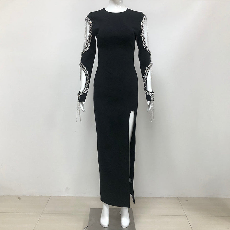 Bandage-Kleid mit Kristallen, Quasten und Cutouts an den Ärmeln
