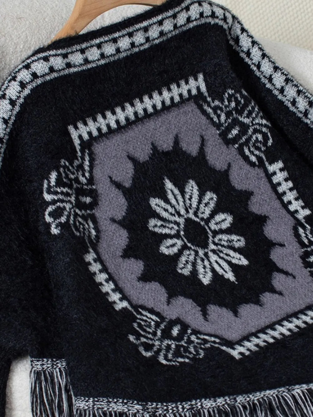 Wren Sorrento — Fringe Geometric Long Sleeve Poncho, alternate view 7