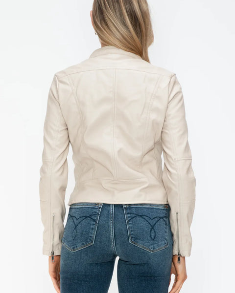 7b2e785c-ca3d-486a-8ad1-1db4010d8c63-Max