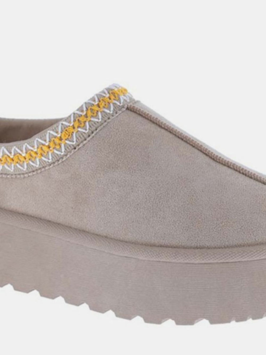 Weeboo Platform Embroidered Trim Slip-On Boots - Opulent Empire