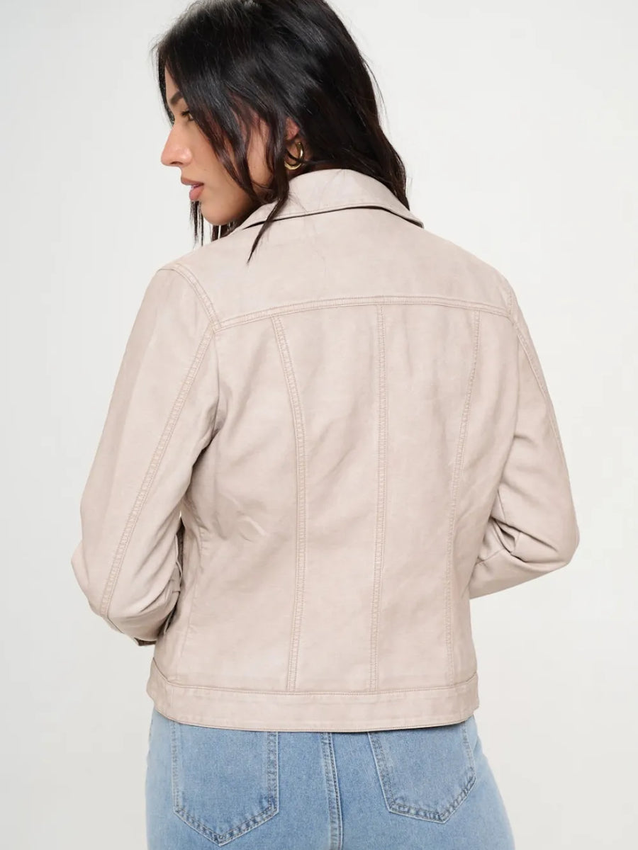 83bd8e17-cfc0-4723-ae2b-fe39731f2b60-Max