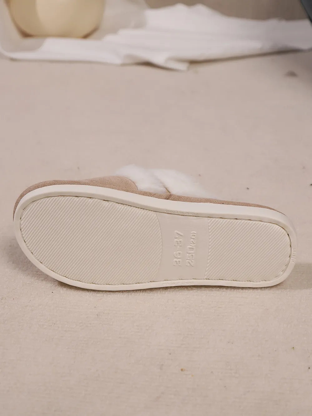 Jules Allegra — Contrast Faux Fur Round Toe Slippers Fashion Footwear, alternate view 7