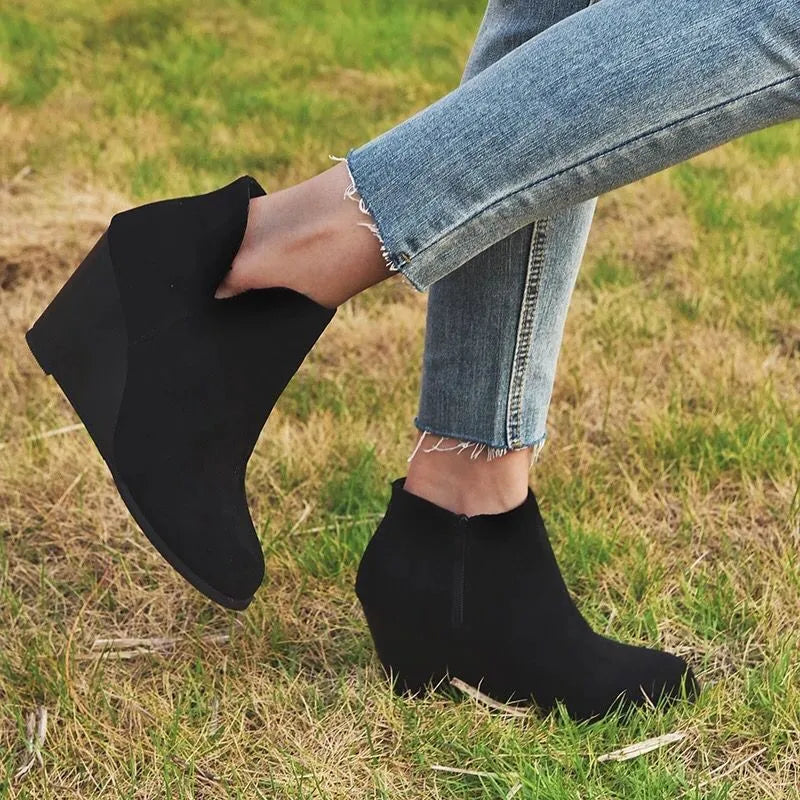 Vale Bellini — High Heel Ankle Boots with Side Zip, alternate view 4