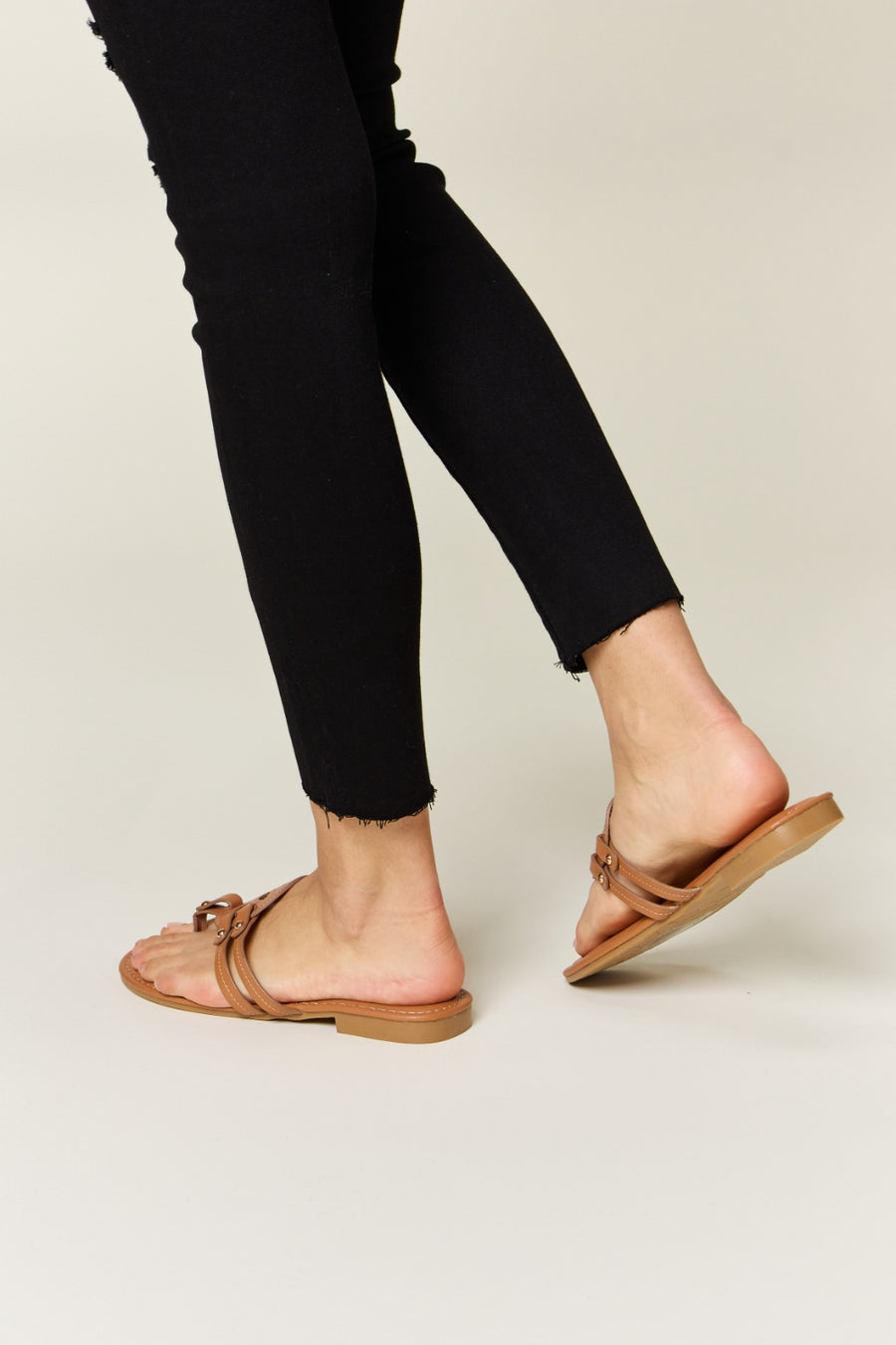 Reese Beaumont — Forever Link Cutout PU Leather Open Toe Sandals TAN Fashion Footwear, alternate view 2
