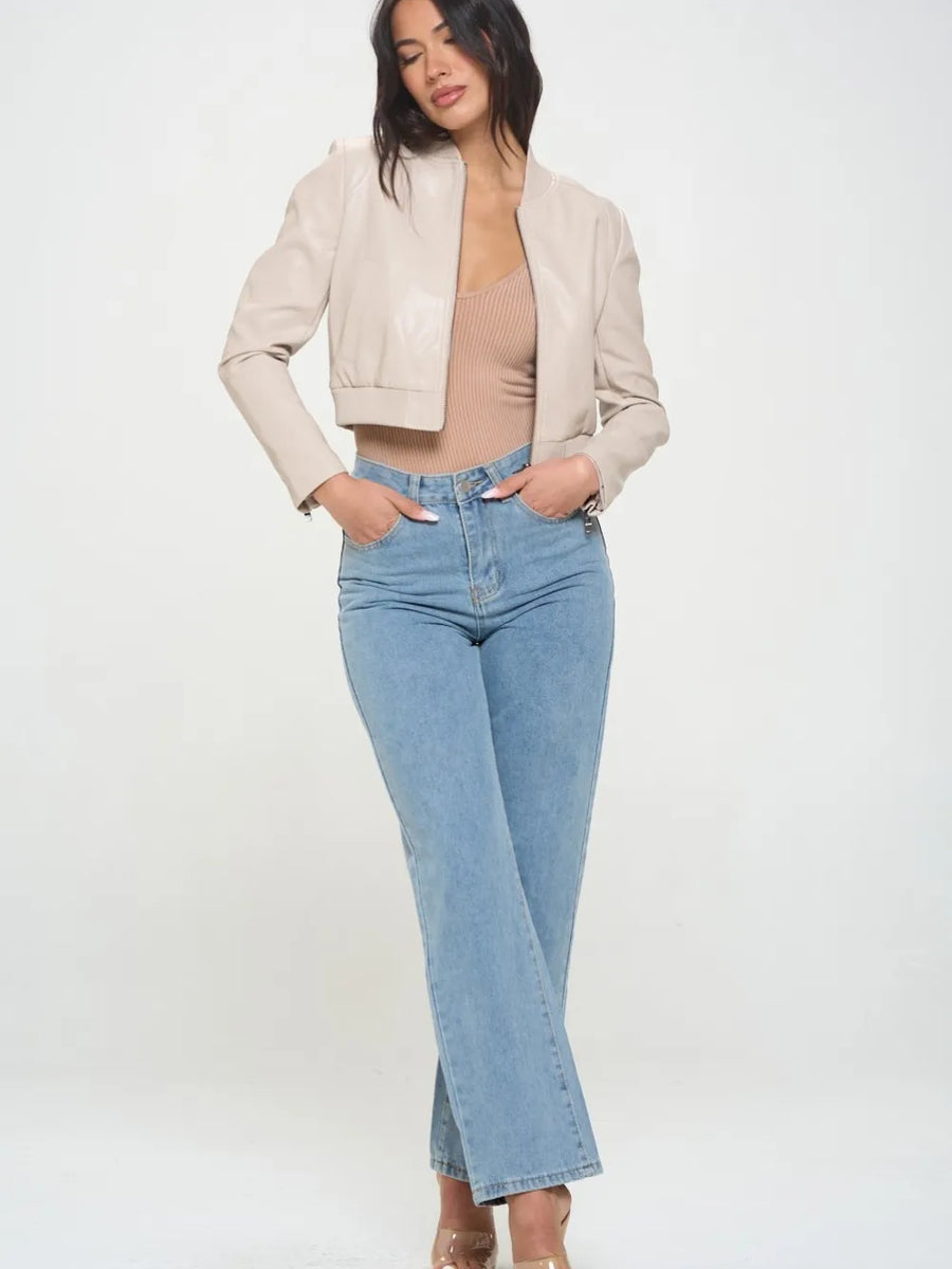 9ec1360f-4545-4c7c-b268-305df65bba7d-Max