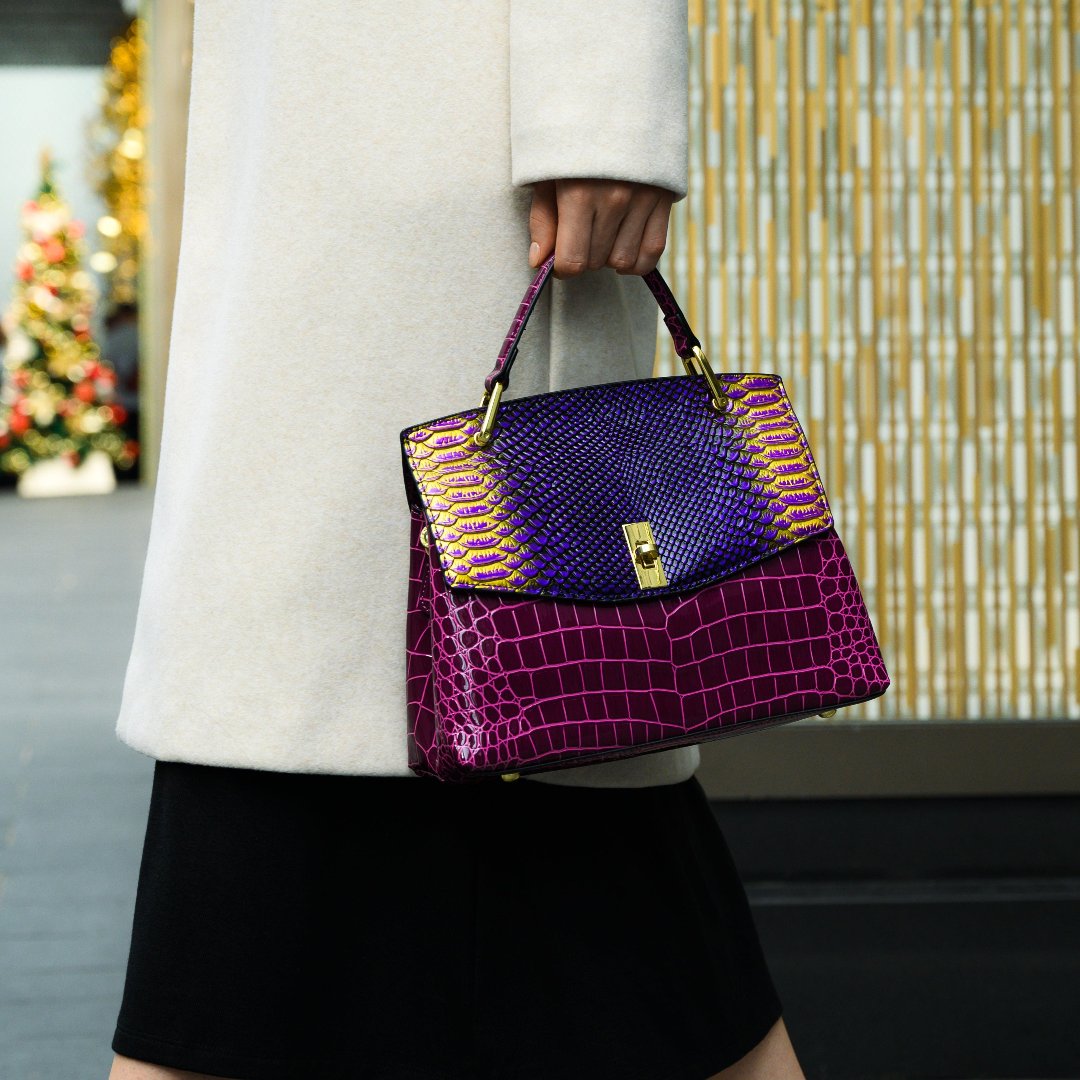 Bellina — Versatile Shoulder Bag, alternate view 3