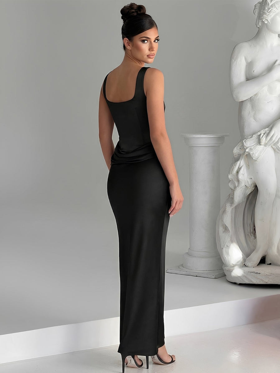 Figurbetontes Maxikleid mit eckigem Ausschnitt und Falten