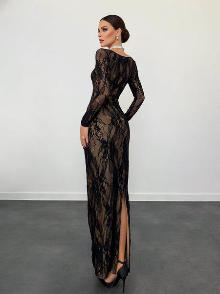 Maxikleid mit schrägen Trägern und Schnürung