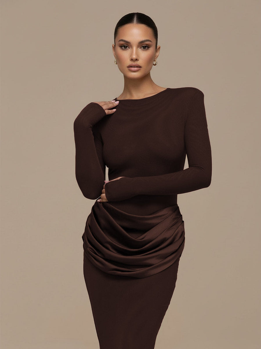 Figurbetontes Maxikleid mit Rundhalsausschnitt und Rüschen
