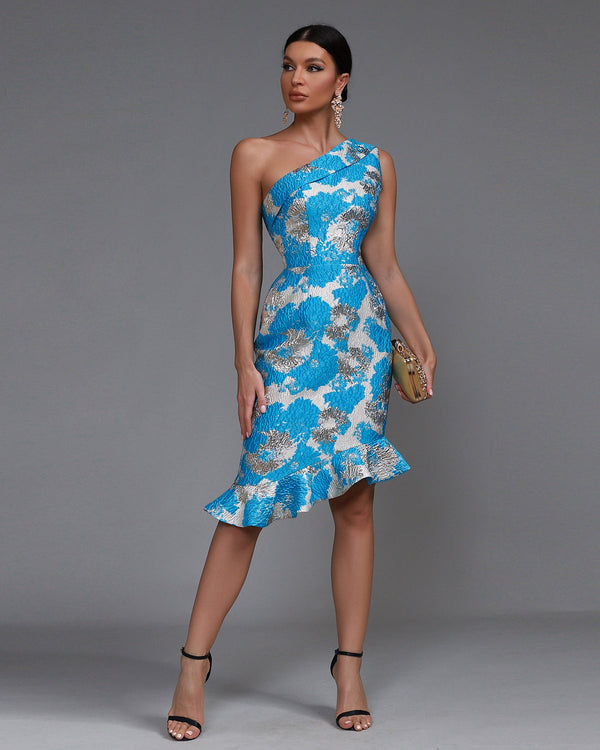 Elegant Fishtail Midi Flared Dress with Angular Cutout
