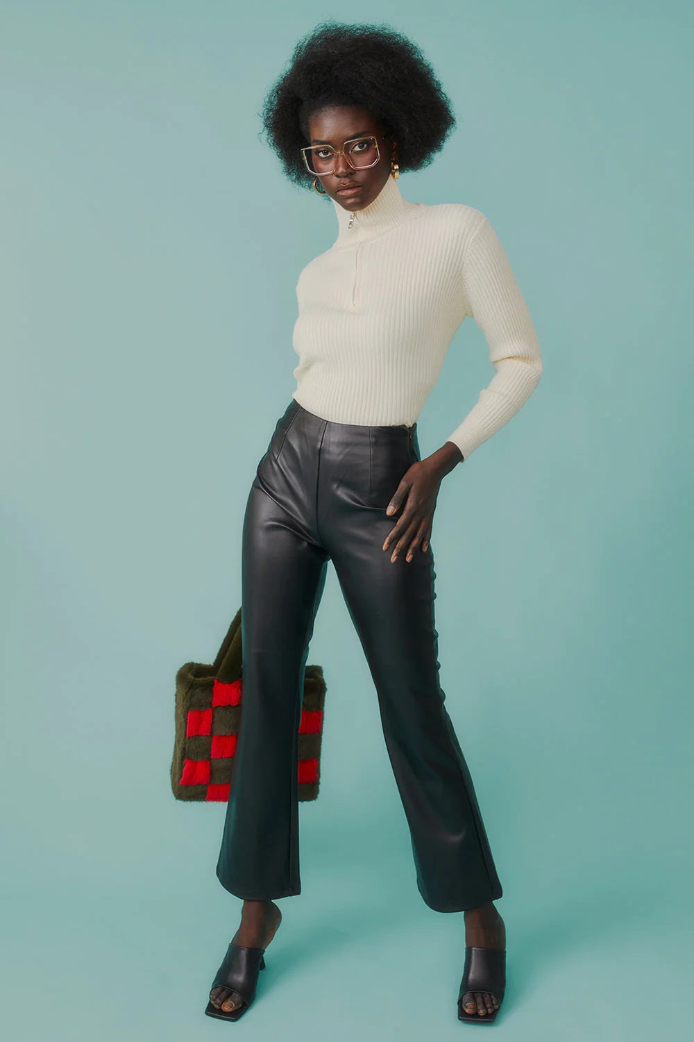 Ocean Versailles — Funnel Neck Ribbed Cream Cashmere Jumper Cream Personal-Care Essential, alternate view 3