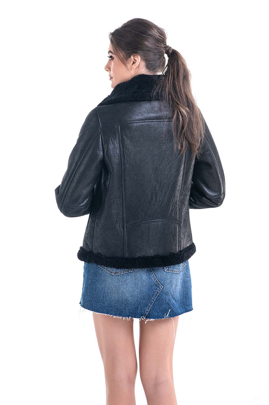 Illyria Beaumont — Black Shearling Leather Jacket with Merino Fur Detailing, alternate view 2