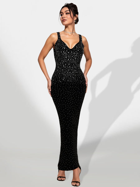 Elegant Maxi Dress with Rhinestone Details and Slit for a Glamorous Look
