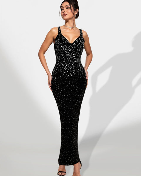 Elegant Maxi Dress with Rhinestone Details and Slit for a Glamorous Look