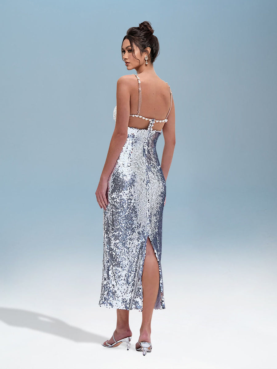 Fitted dress with shiny sequins and pearl band