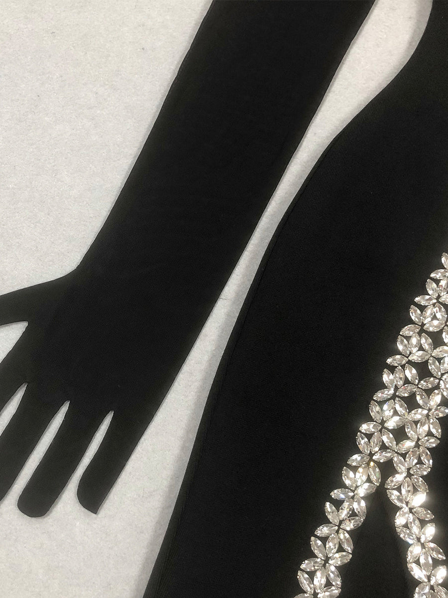 Asymmetrisches Verbandkleid mit seitlichem Kristallschlitz