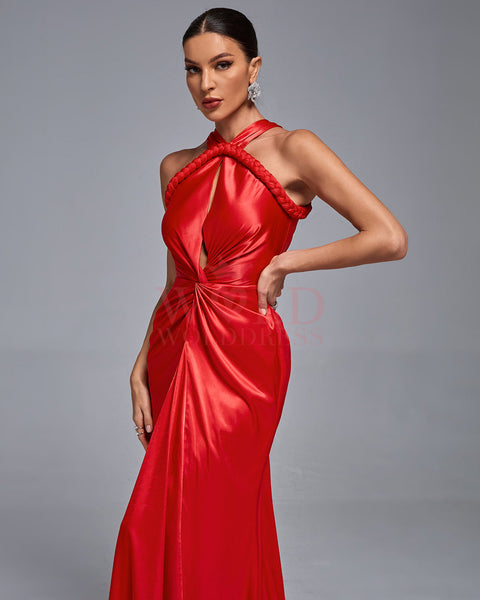 Glamorous Evening Dress with Satin Halter Neck and Elegant Braid Details