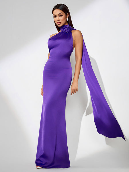 Elegant Maxi Satin Dress with Open Back and Halter Style